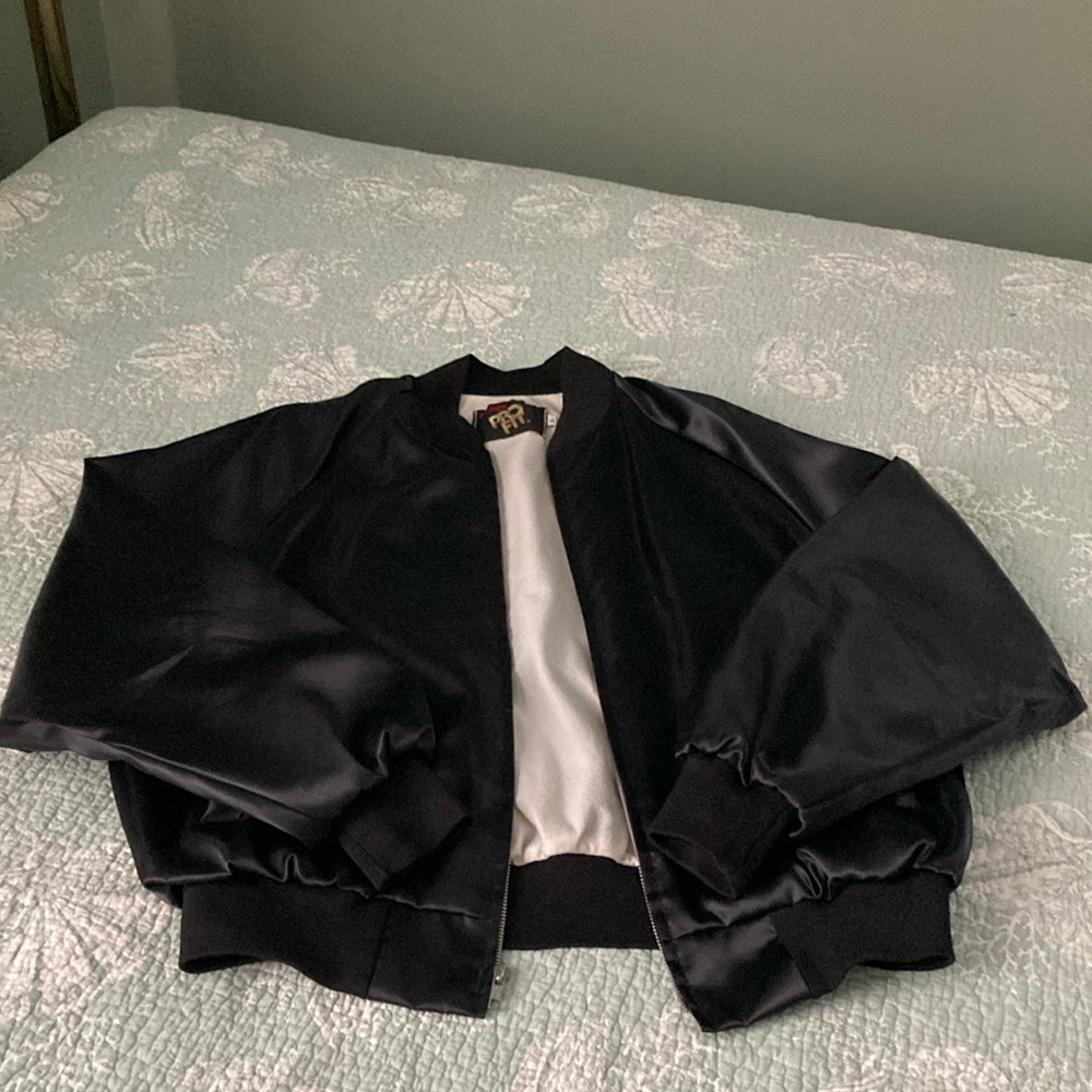 Women’s Billards Nylon jacket.
